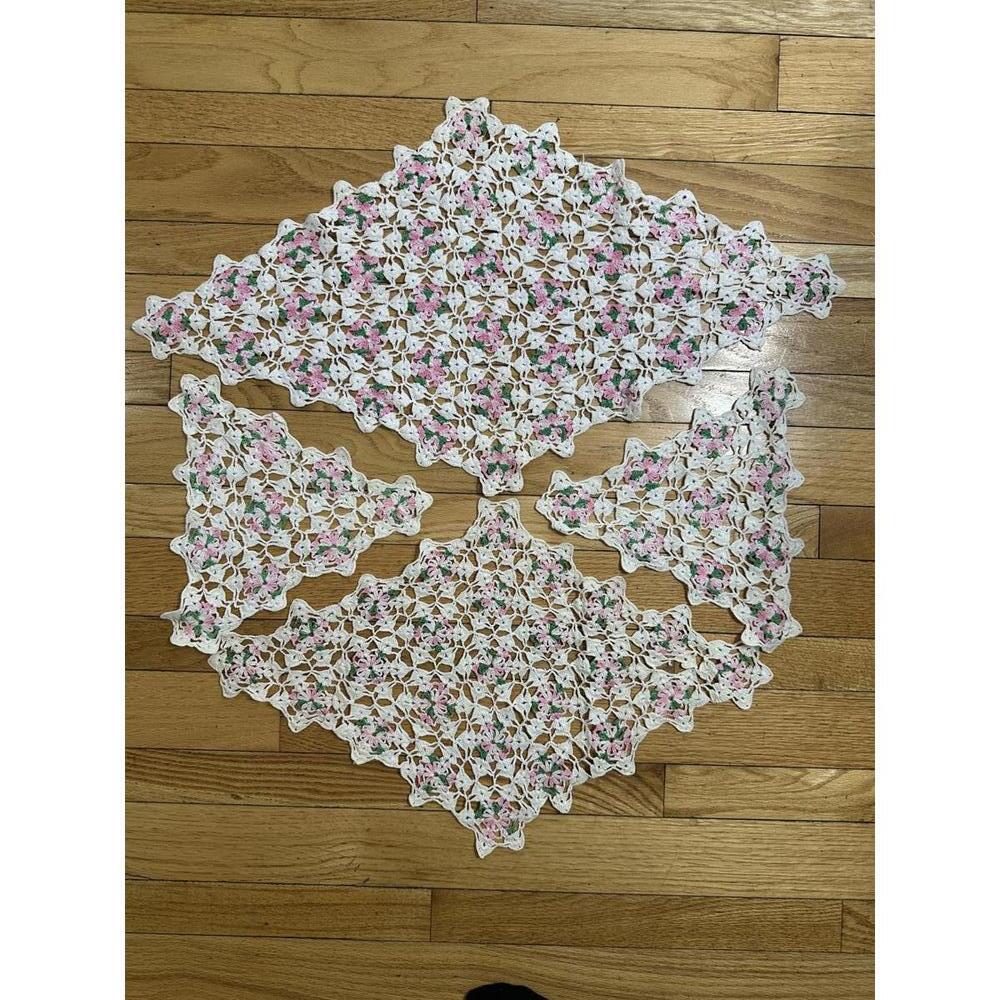 VTG Hand Crocheted Floral Doily Cottagecore Farmhouse Table Decor Shabby Chic